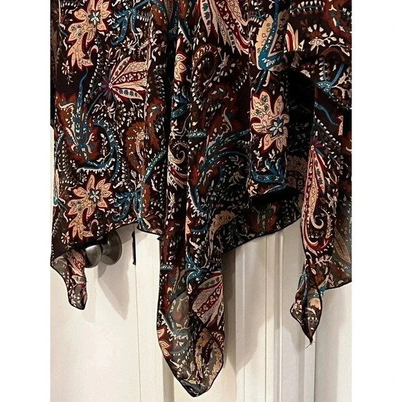 Essentials by Milano xl paisly tunic - Picture 3 of 8